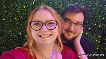 Ontario bride-to-be's wedding flowers caught in Canada Post workers' strike