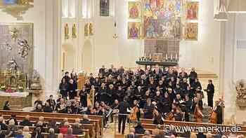Orchester, Stephanus-Chor und Vocal total Ensemble begeistern in St. Stephan in Mindelheim
