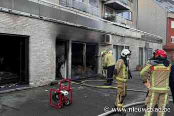 Appartement onbewoonbaar na uitslaande brand door elektrisch vuurtje
