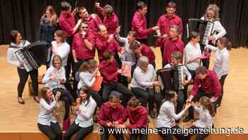 Erding: Weihnachts-Akkordeonkonzert in der Kreismusikschule