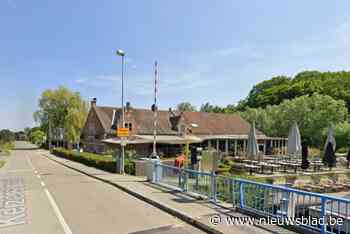 Schouwbrand bij restaurant Keysershof in Sinaai