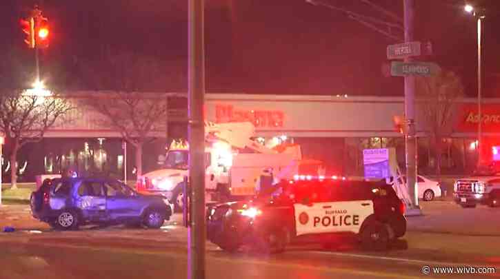 Man arrested after crashing into light pole, fire hydrant, another vehicle