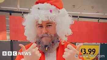 Sign language Santa to meet deaf children