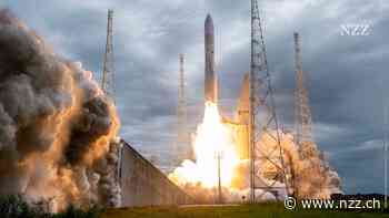 Die Privatisierung der Weltraumfirma Beyond Gravity abzublasen, gefährde Arbeitsplätze, sagt ihr Chef