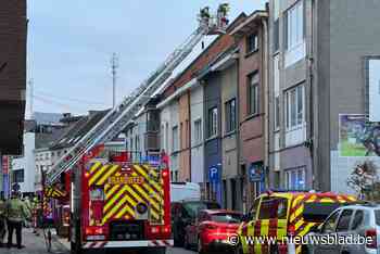 Brand bij renovatiewerken in woning, vuur snel onder controle