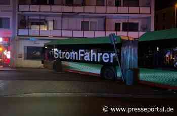 FW-DO: Elektro-Bus prallt gegen eine Hauswand in Dortmund Hörde