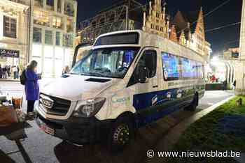 Shoppers worden tijdens eindejaar gratis vervoerd door dit nieuwe busje: “Komt er op vraag van de handelaars”