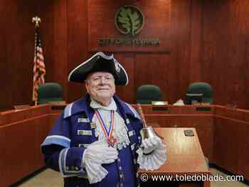 Oyez, oyez, oyez! Sylvania's distinctive town crier carries on sister city's legacy