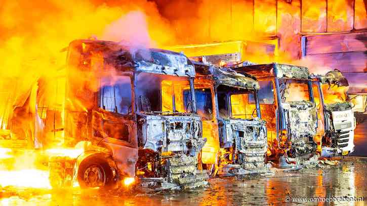 Brand verwoest vrachtwagens: politie gaat uit van brandstichting