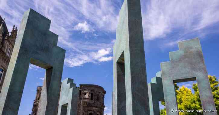 Gedenkstätte für Opfer der Amokfahrt in Trier eröffnet