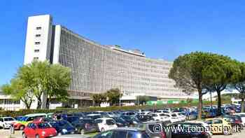 Muore in ospedale due giorni dopo il ricovero, la famiglia denuncia: "Aveva appena mangiato". Si indaga