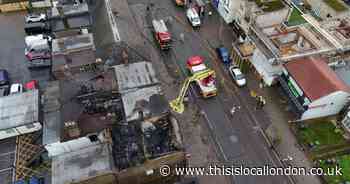 RECAP: busy road closed due to HUGE flat fire in Chadwell Heath