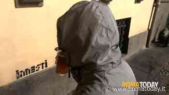 Movida violenta a piazza Bologna, tenta di investire ragazzi dopo una lite e fugge