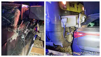 Auto an Bahnübergang von Zug erfasst – Frau (45) verletzt