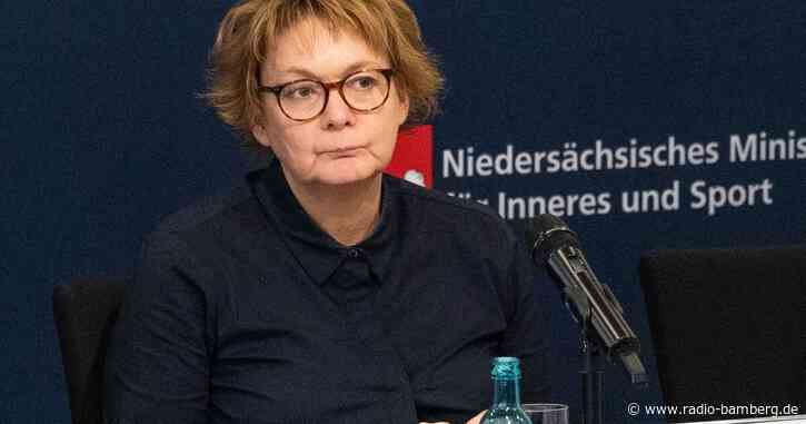 Ministerin kritisiert Gewalt bei Nikolausbrauch «Klaasohm»