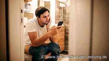 Ärzte warnen vor Smartphone auf der Toilette – aus diesem Grund