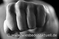 Warten auf Haarschnitt eskaliert: Kunde greift Angestellten an