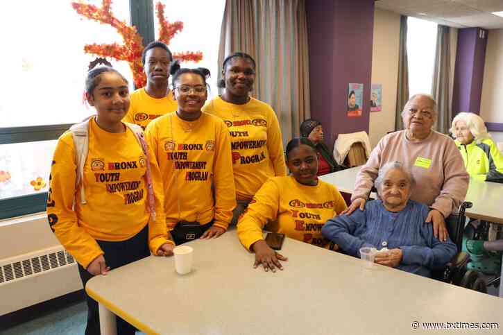 Bronx Youth Empowerment Program brings holiday joy to residents of Workmen’s Circle Multicare Center