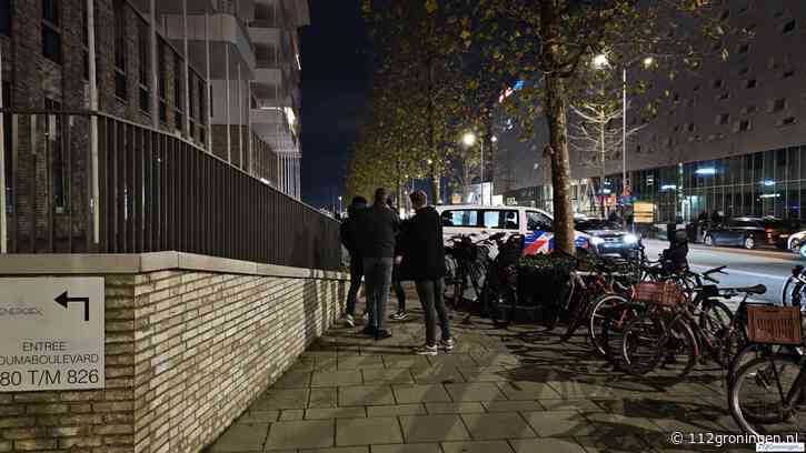 Aanhouding na springen op politieauto Boumaboulevard