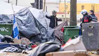Montreal police dismantle part of homeless encampment east of downtown