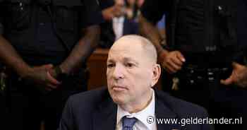 Advocaat: Harvey Weinstein met spoed opgenomen in ziekenhuis