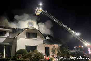 Zware brand legt woning in de as