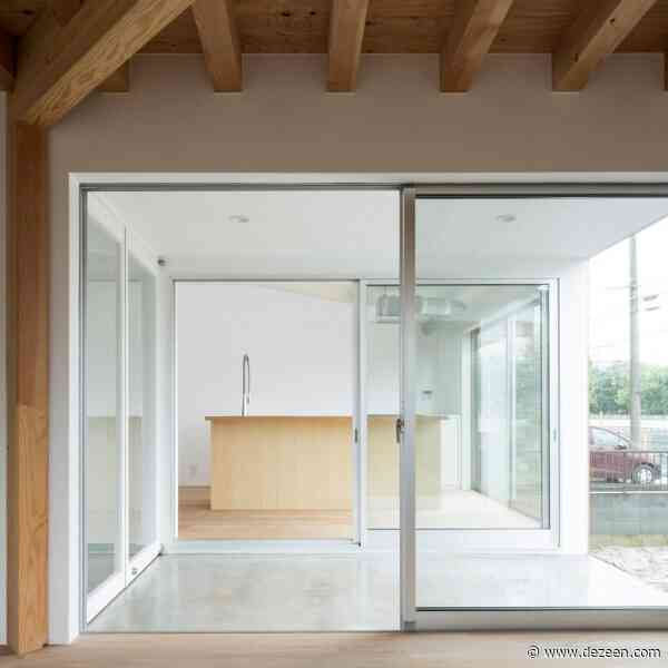 Chop + Archi cuts cruciform void into centre of Kumagaya House in Japan