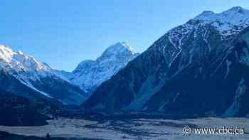 Canadian among 3 climbers missing on New Zealand's highest peak