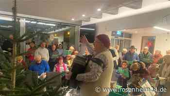 Weihnachtssingen in Bruckmühl: Traditionelle Lieder beim Singen in der Kulturmühle erleben