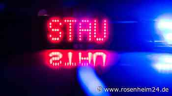 Ölspur auf der A8 bei Frasdorf Richtung München beseitigt