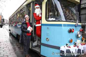 Geen oude trams meer met kerst door brand tijdens parade: “We willen geen risico lopen. Veiligheid primeert”