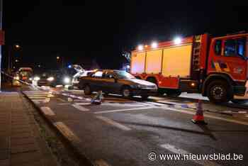 Bejaarde man met rollator belandt onder wagen in Aalst: slachtoffer in levensgevaar