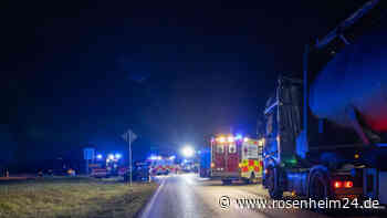 Schwerer Unfall auf TS16 bei Tittmoning – offenbar mehrere Personen verletzt