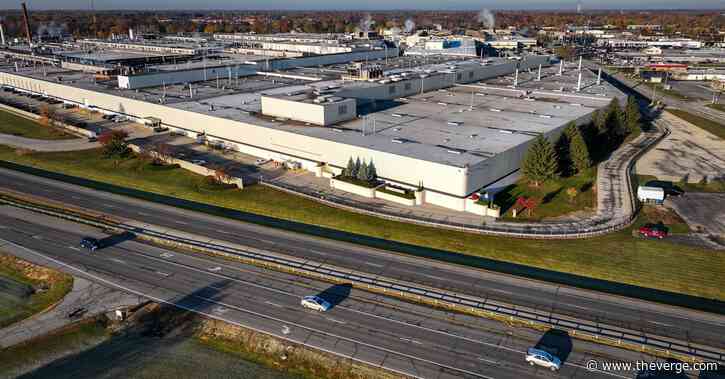 Stellantis and Samsung to get $7.54 billion federal loan for two EV battery factories