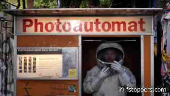 In 4 Minutes: A Must-See Short Film Introducing Simon Murphy's Photoautomat Project