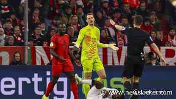 Bayern-doelman Neuer krijgt in 866e wedstrijd eerste rode kaart