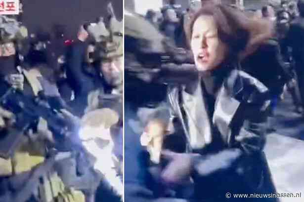 Veiligheidstroepen in Zuid-Korea vuurden wapens af op demonstranten nadat in Seoul de staat van beleg was afgekondigd.