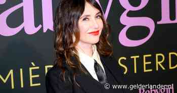 Kledingstijl en lichaamstaal van Carice van Houten zeggen: waarom moet ik sexy, lief en mooi zijn?