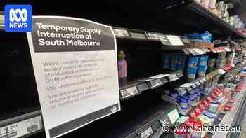 Government urges Woolworths and union to end dispute now affecting Dan Murphy's