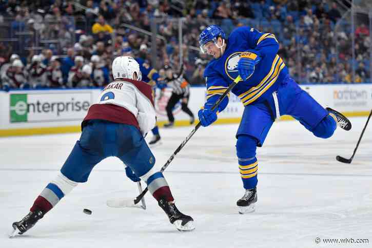 Sabres give up 4-goal lead, lose 4th in a row