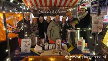 Lions halen tijdens Gouda bij Kaarslicht geld op voor KiKa