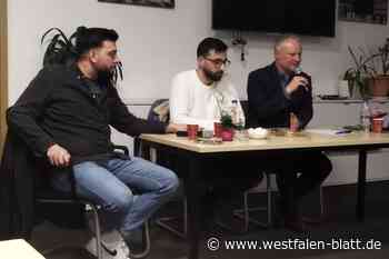 Vieker hört zu – auch in der Moschee