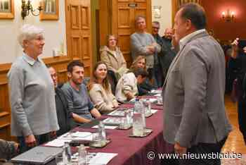 Nieuwe gemeenteraad geïnstalleerd, burgemeester begint aan vijfde legislatuur