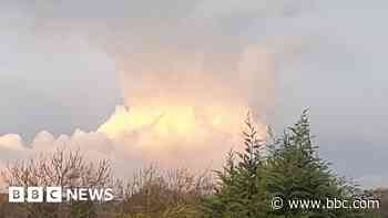 'Threatening' cloud spotted on horizon explained