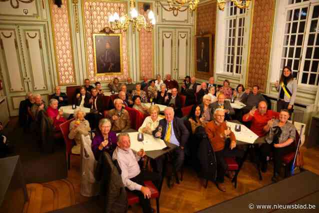 Twintig koppels vieren gouden en diamanten jubileum