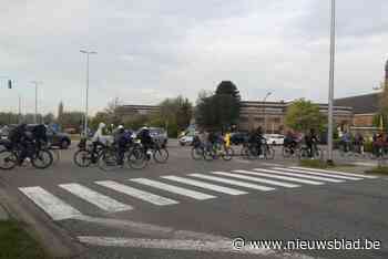 Tijdelijk eenrichtingsverkeer in Drabstraat voor voorbereidingen fietstunnel