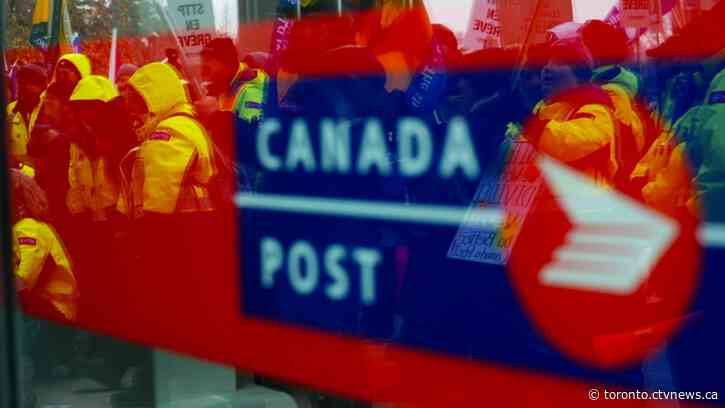 Calls for Ottawa to end Canada Post strike mount as businesses face challenges
