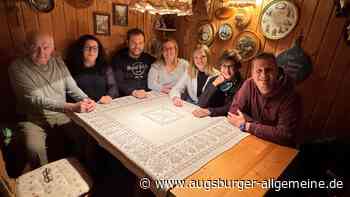 Theater Prittriching spielt : „In den Himmel wollen sie alle“