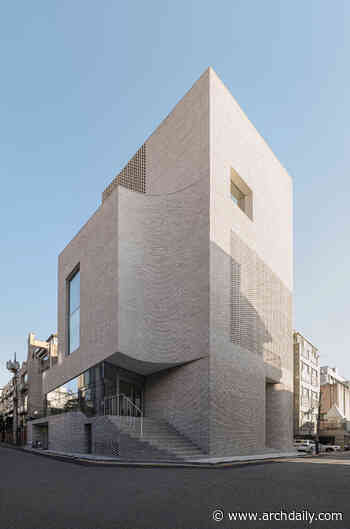 Montage Hannam Film Studio and Headquarters / stpmj