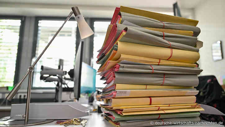 Wirtschaft: Deutsche Bürokratie und EU-Vorgaben kosten 146 Milliarden und mehr als ein Fünftel der Arbeitszeit